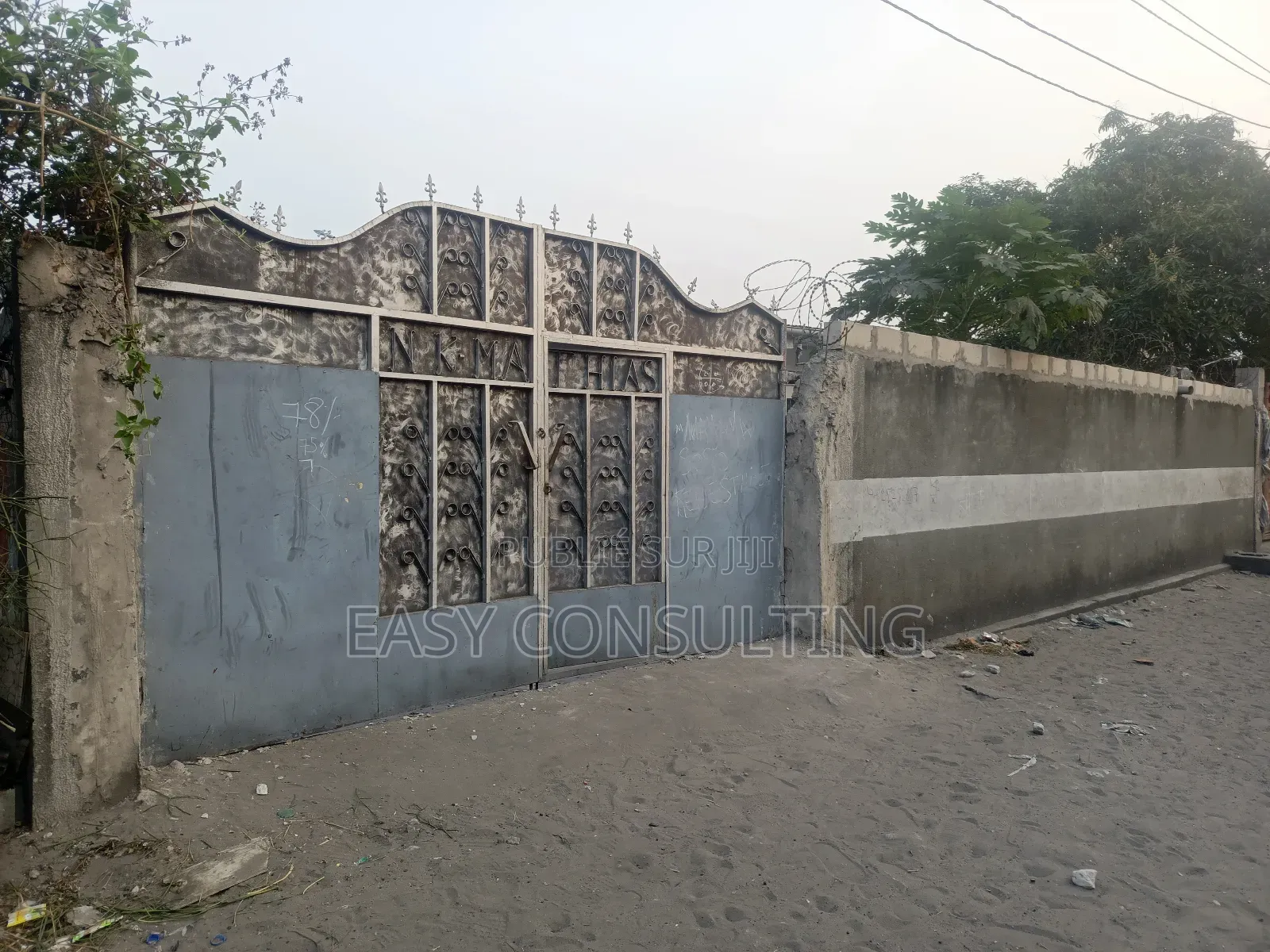 3chbre Villa dans Camp Pm, Nsele à Vendre