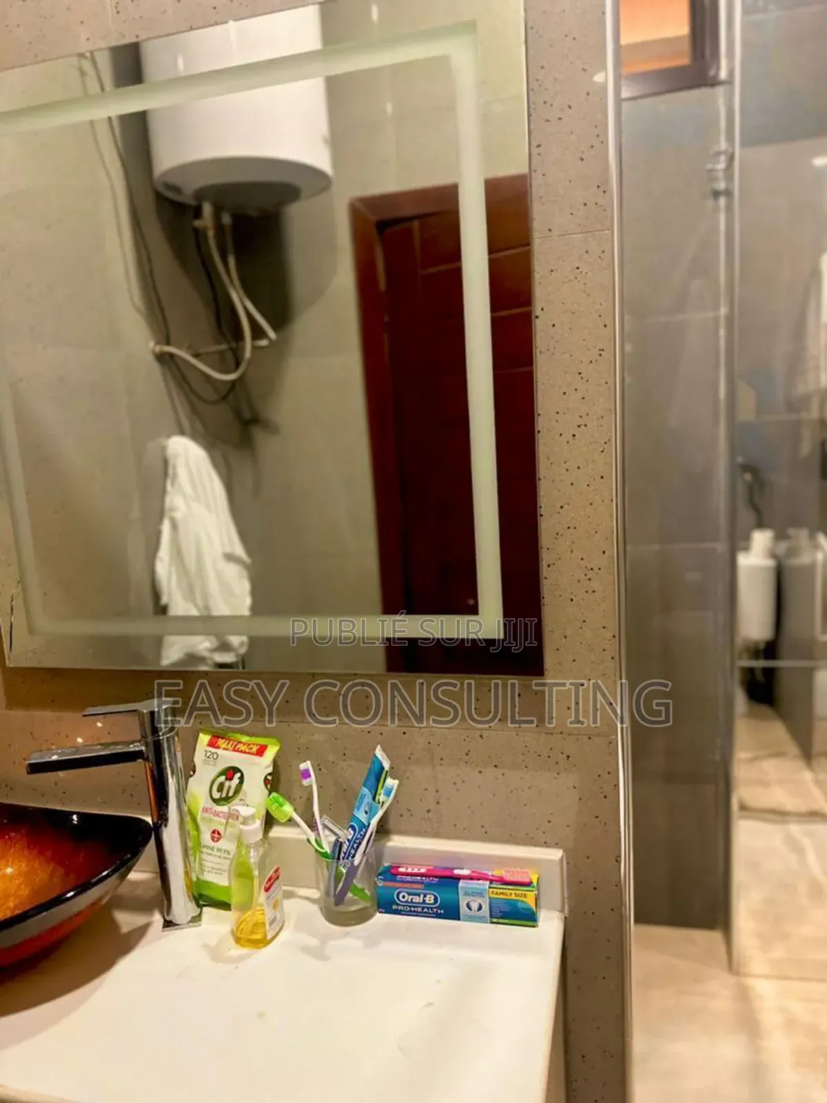 2chbre Appartement dans Gombe à Vendre