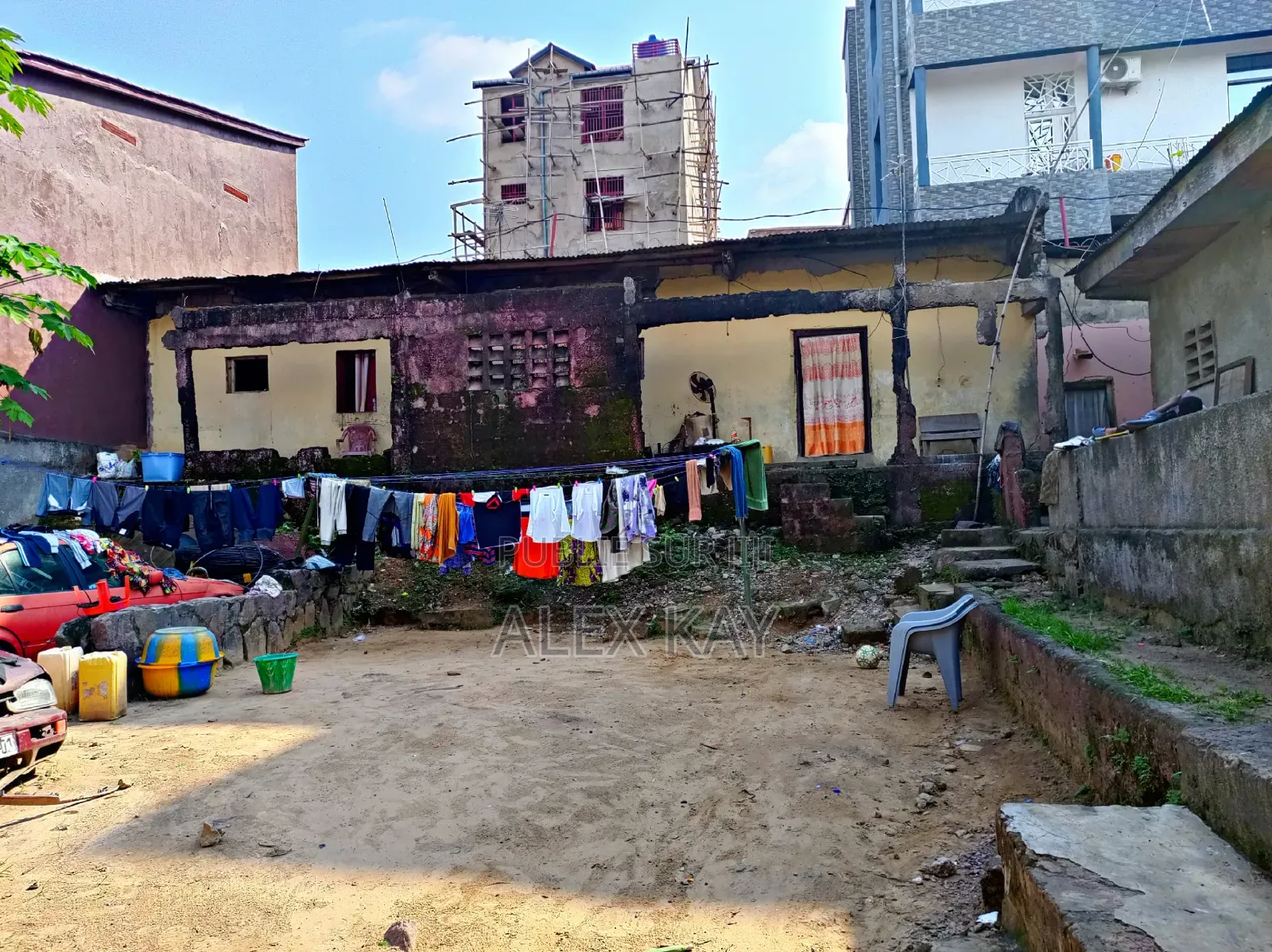 4chbre Maison dans Parcelle Morcellable, Ngaliema à Vendre