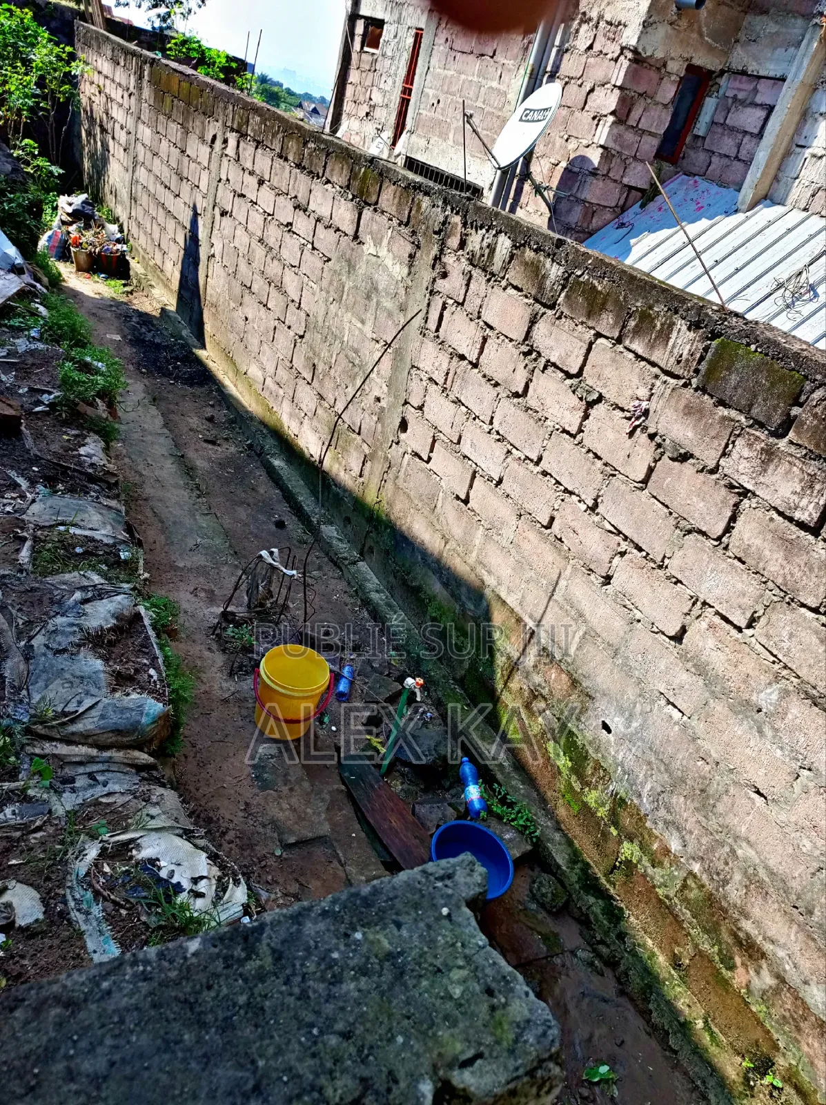 4chbre Maison dans Parcelle Morcellable, Ngaliema à Vendre