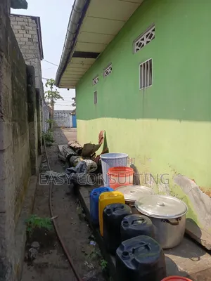 4chbre Maison dans Air Force, Nsele à Vendre