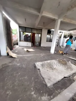 2chbre Maison dans 1 Ère Rue Funa, Limete à Vendre