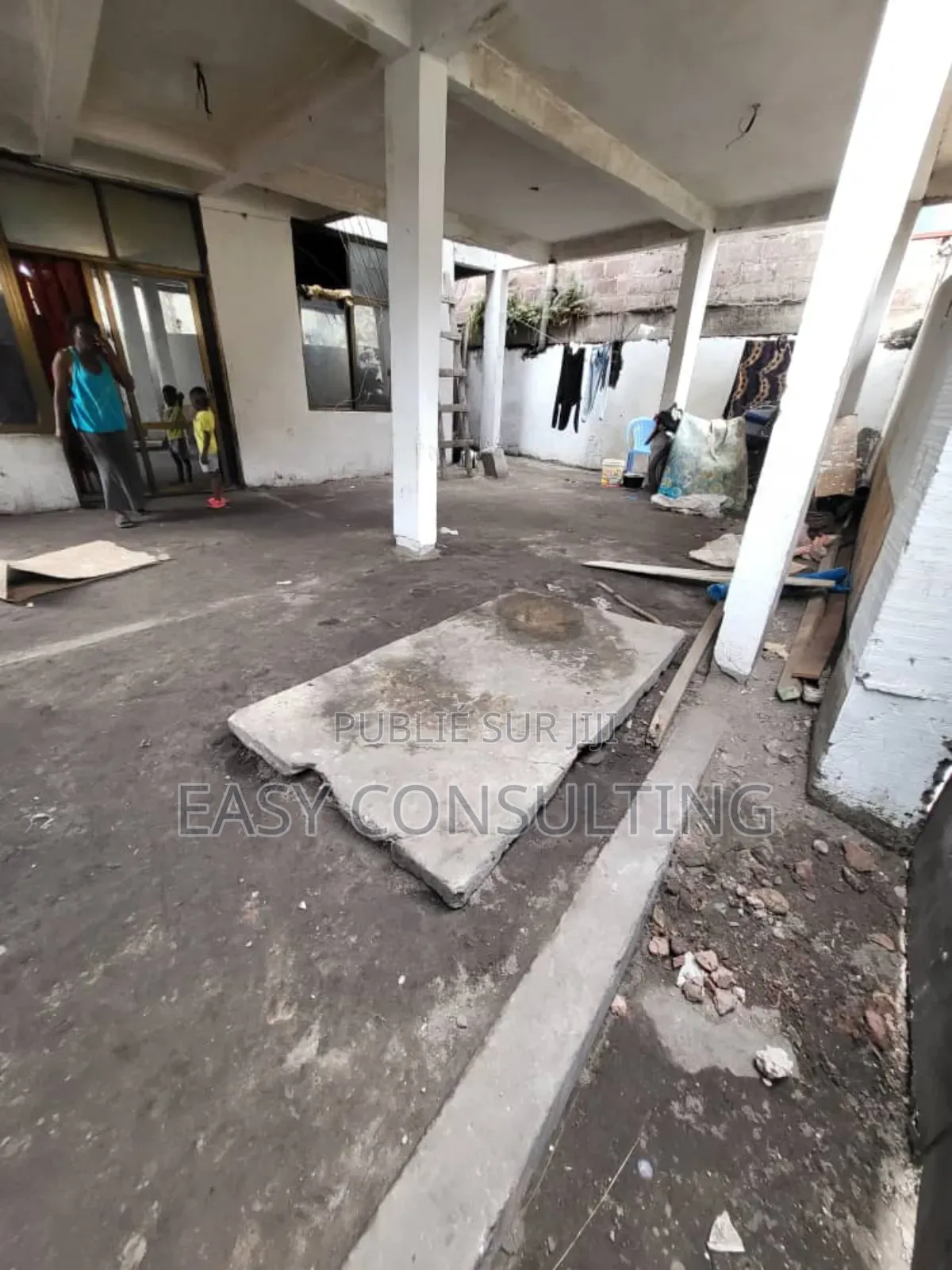 2chbre Maison dans 1 Ère Rue Funa, Limete à Vendre