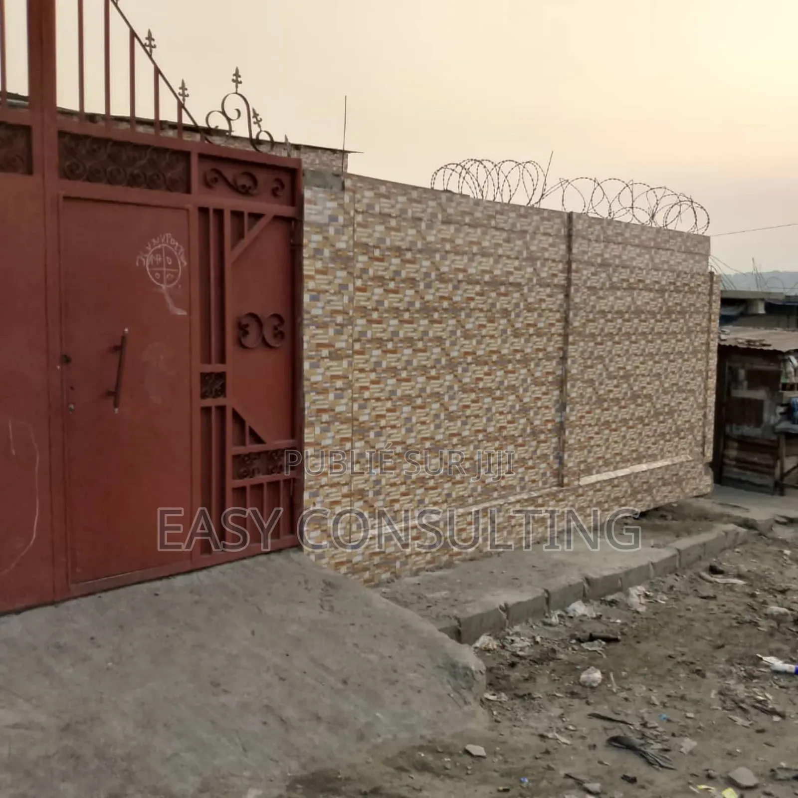 2chbre Villa dans Q13, Ndjili à Vendre