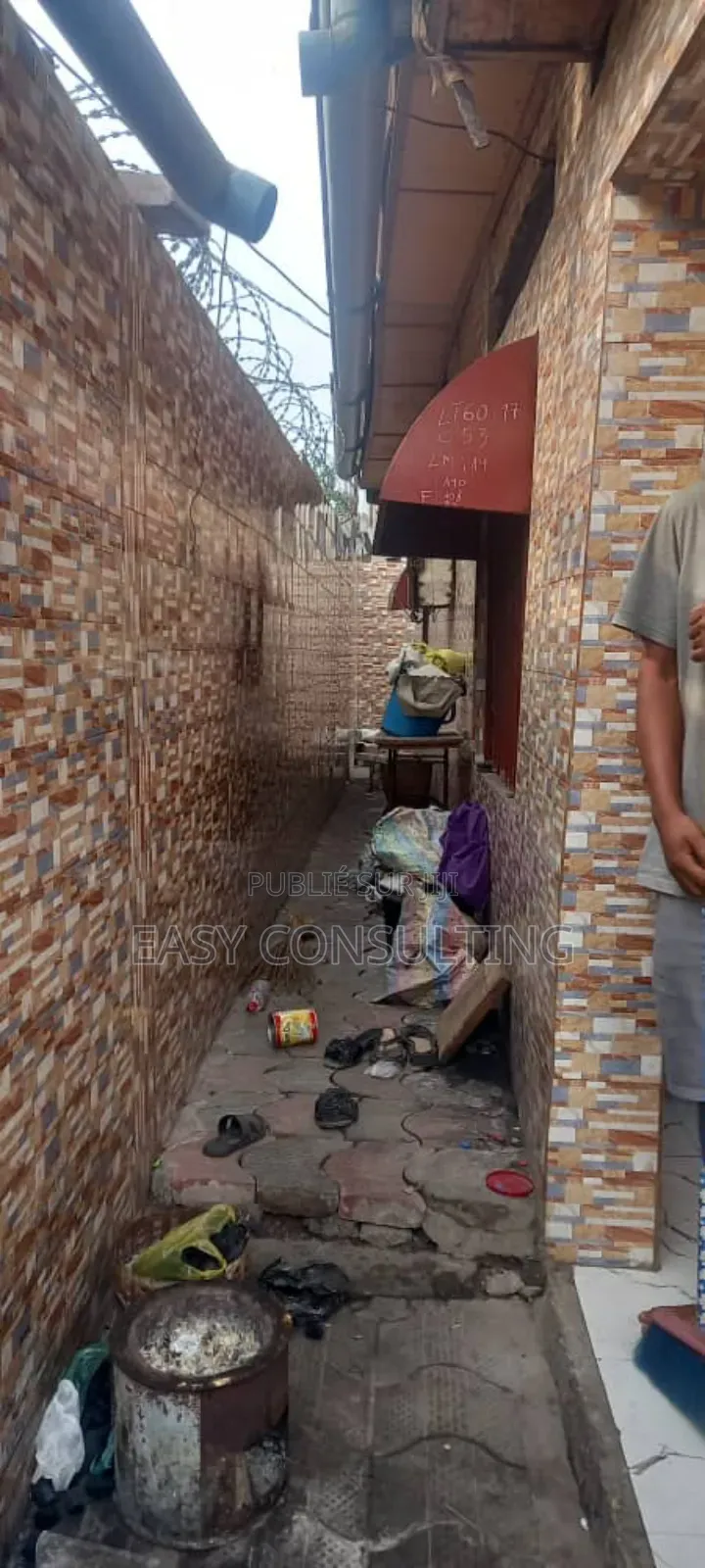 2chbre Villa dans Q13, Ndjili à Vendre