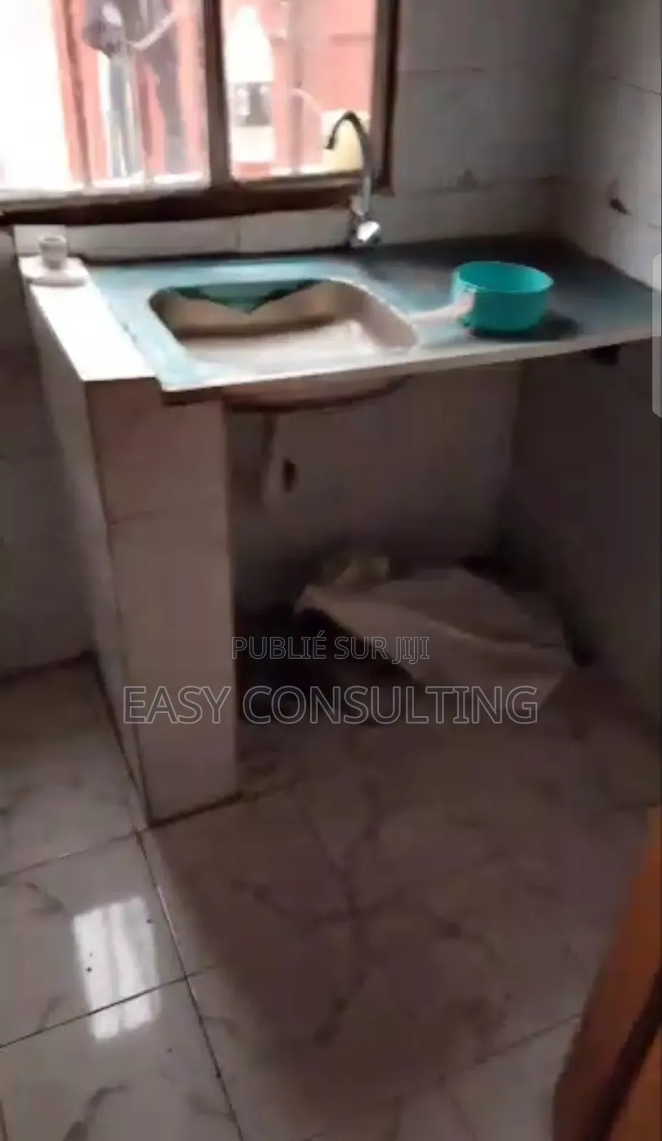 2chbre Villa dans Q13, Ndjili à Vendre