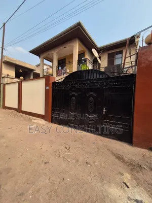 3chbre Villa dans Brikin, Ngaliema à Vendre