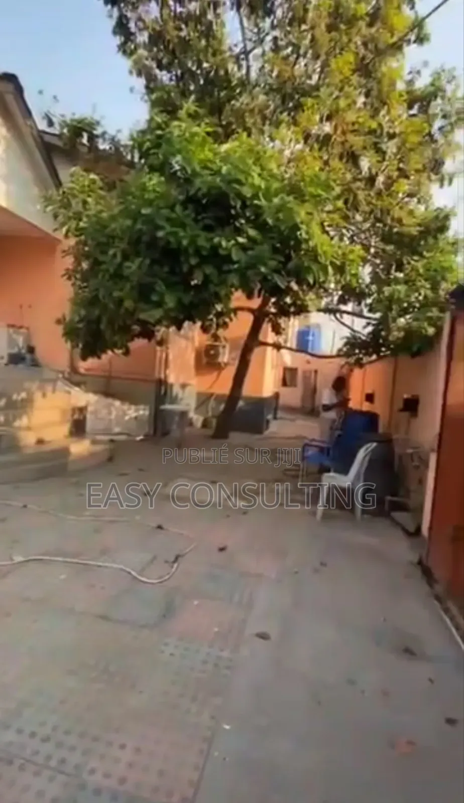 3chbre Villa dans Mboka Sika, Ngaliema à Vendre