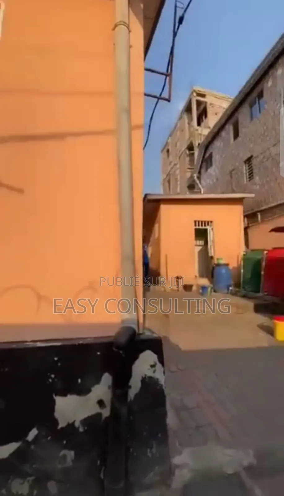 3chbre Villa dans Mboka Sika, Ngaliema à Vendre