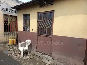 2chbre Villa dans Saïo 24, Ngiri-Ngiri à Vendre