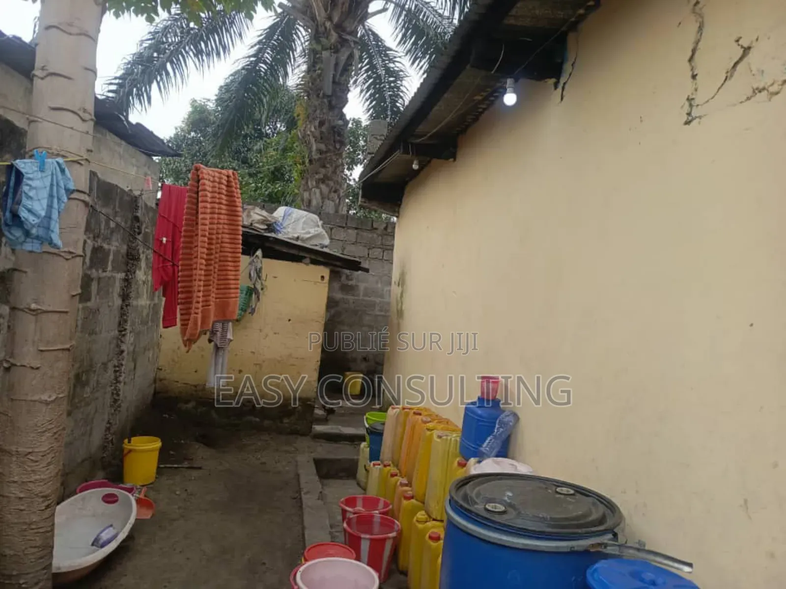 3chbre Villa dans Terre Jaune, Nsele à Vendre