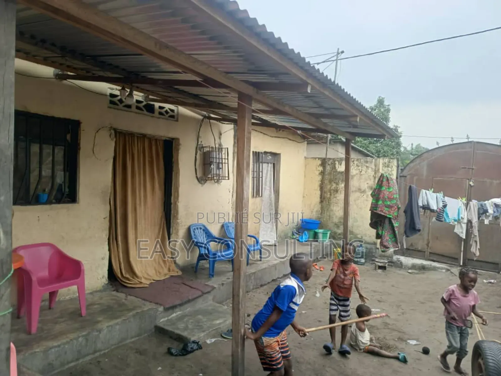 3chbre Villa dans Terre Jaune, Nsele à Vendre