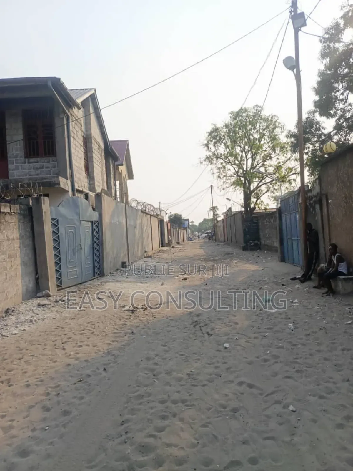 1chbre Maison dans Camp Pm, Nsele à Vendre