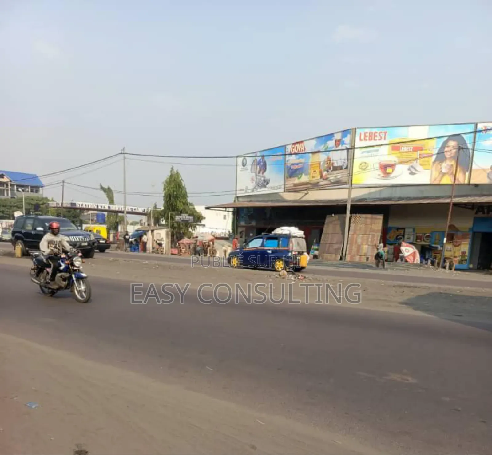 1chbre Maison dans Camp Pm, Nsele à Vendre