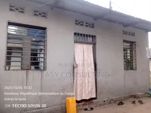 3chbre Villa dans Terre Jaune, Nsele à Vendre