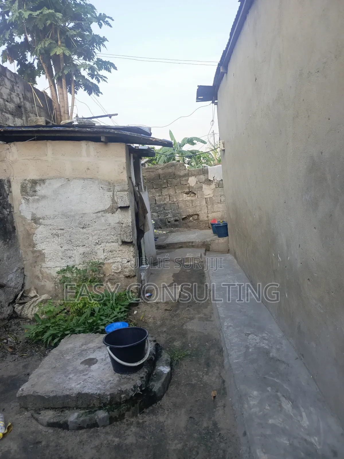 1chbre Villa dans Quartier 5, Ndjili à Vendre