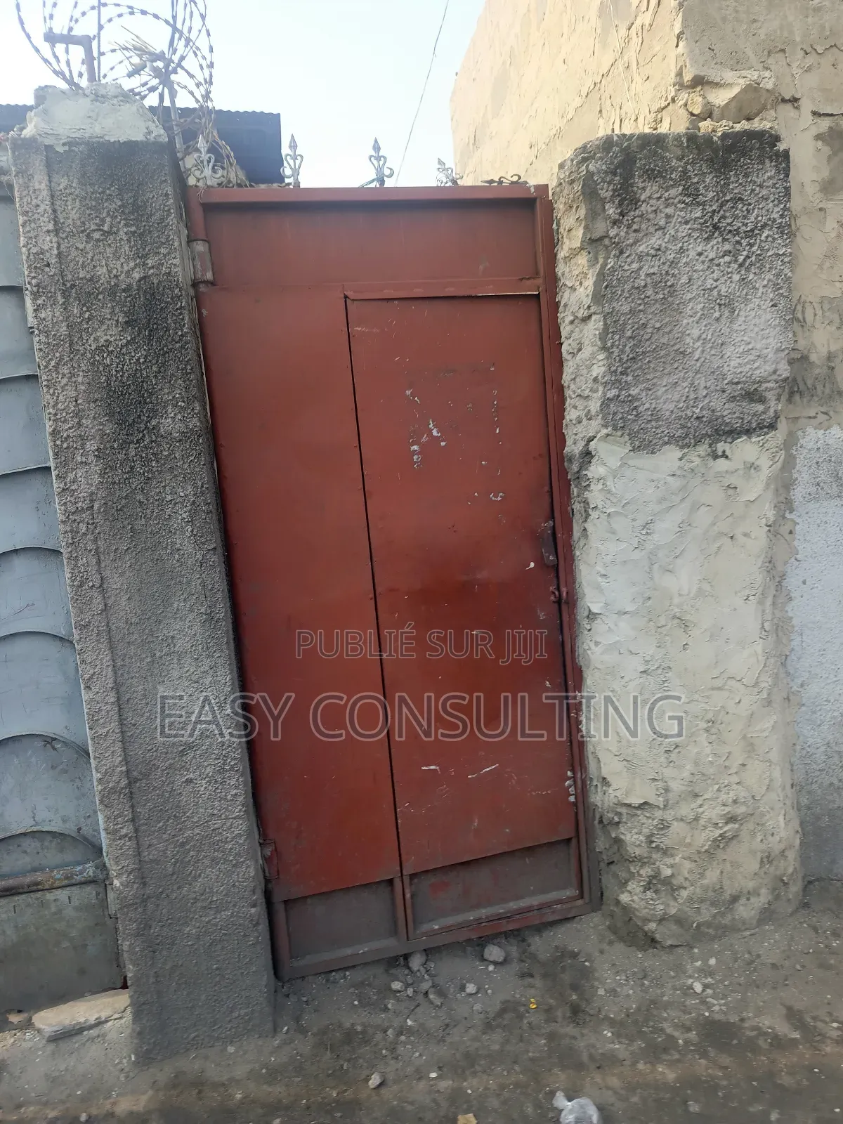 1chbre Villa dans Quartier 5, Ndjili à Vendre