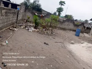 1chbre Villa dans Kinkole, Nsele à Vendre