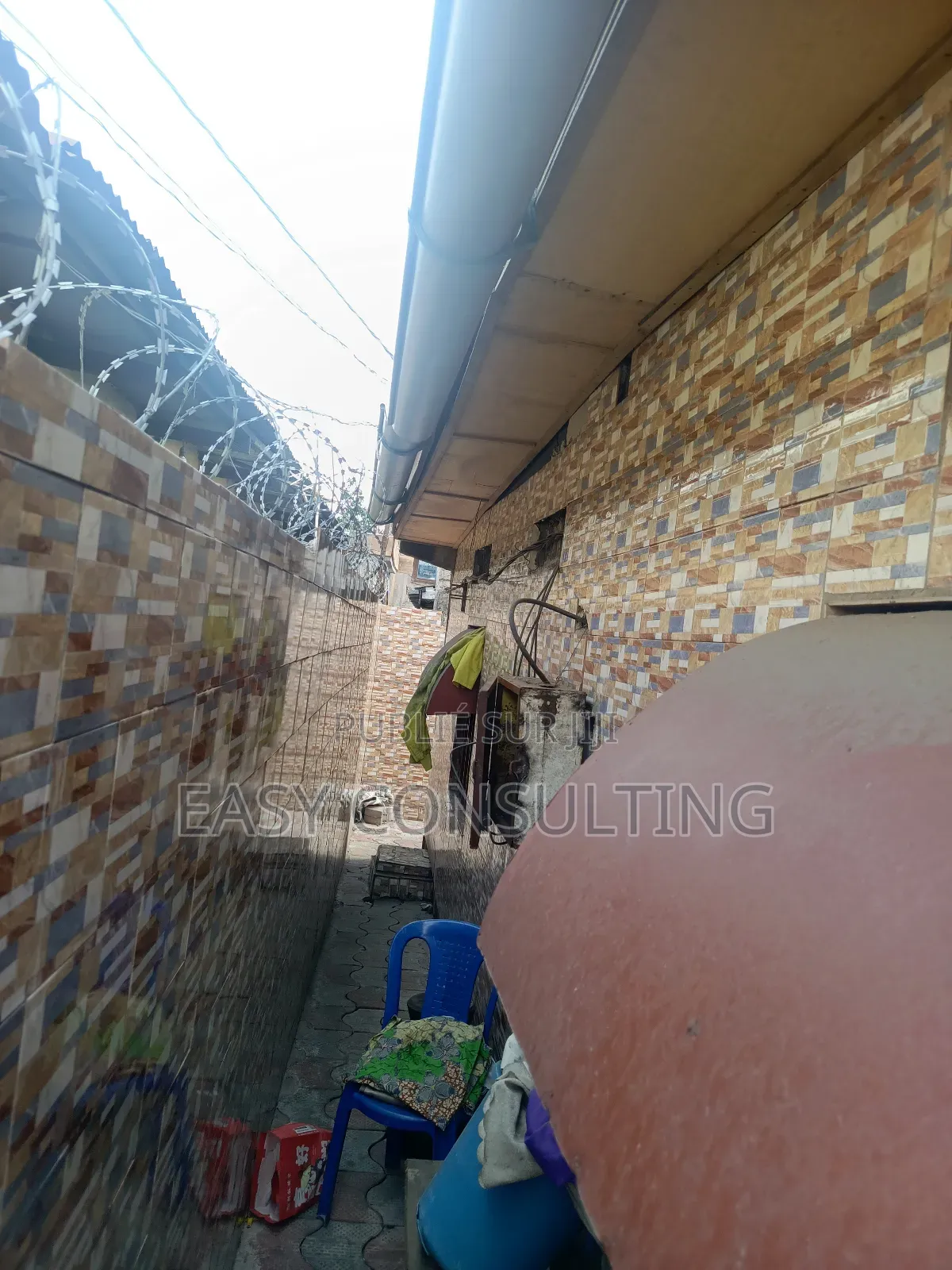 2chbre Villa dans Q13, Ndjili à Vendre