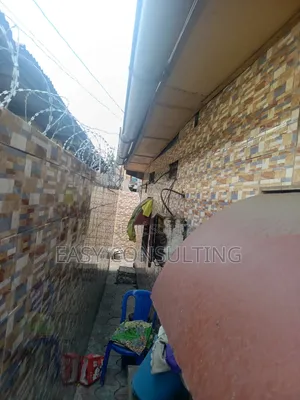 2chbre Villa dans Q13, Ndjili à Vendre