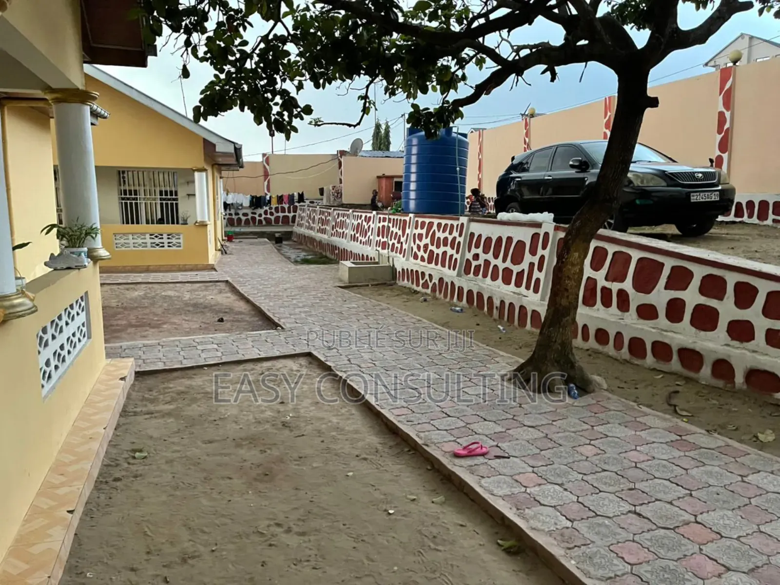 3chbre Villa dans Champ De Tir, Ngaliema à Vendre