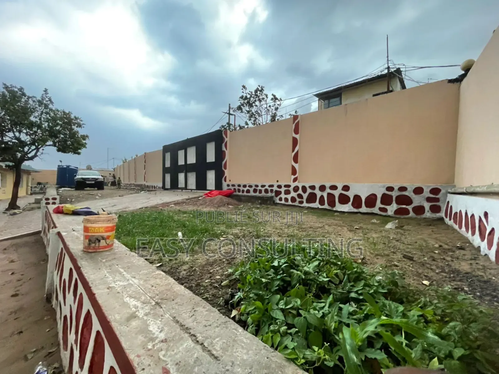 3chbre Villa dans Champ De Tir, Ngaliema à Vendre