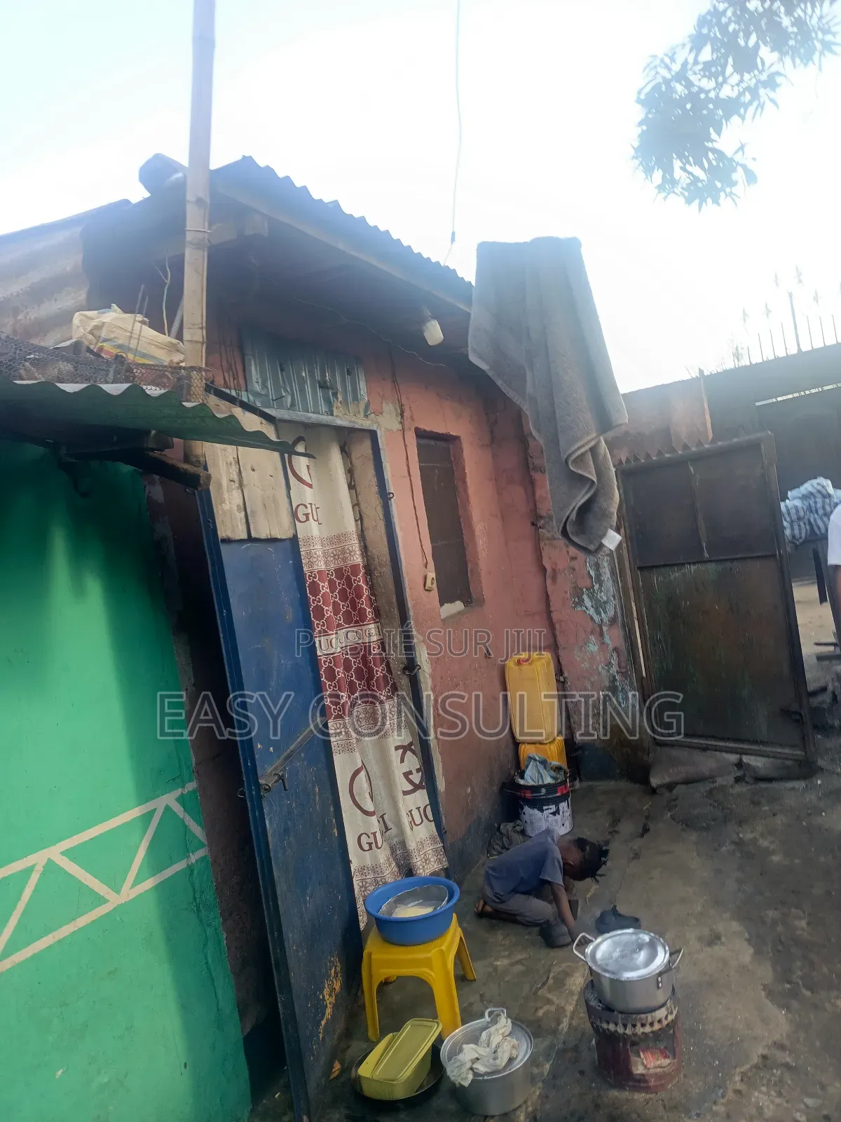 1chbre Villa dans Q13, Limete à Vendre