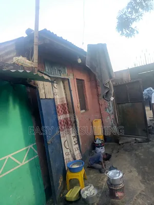 1chbre Villa dans Q13, Limete à Vendre