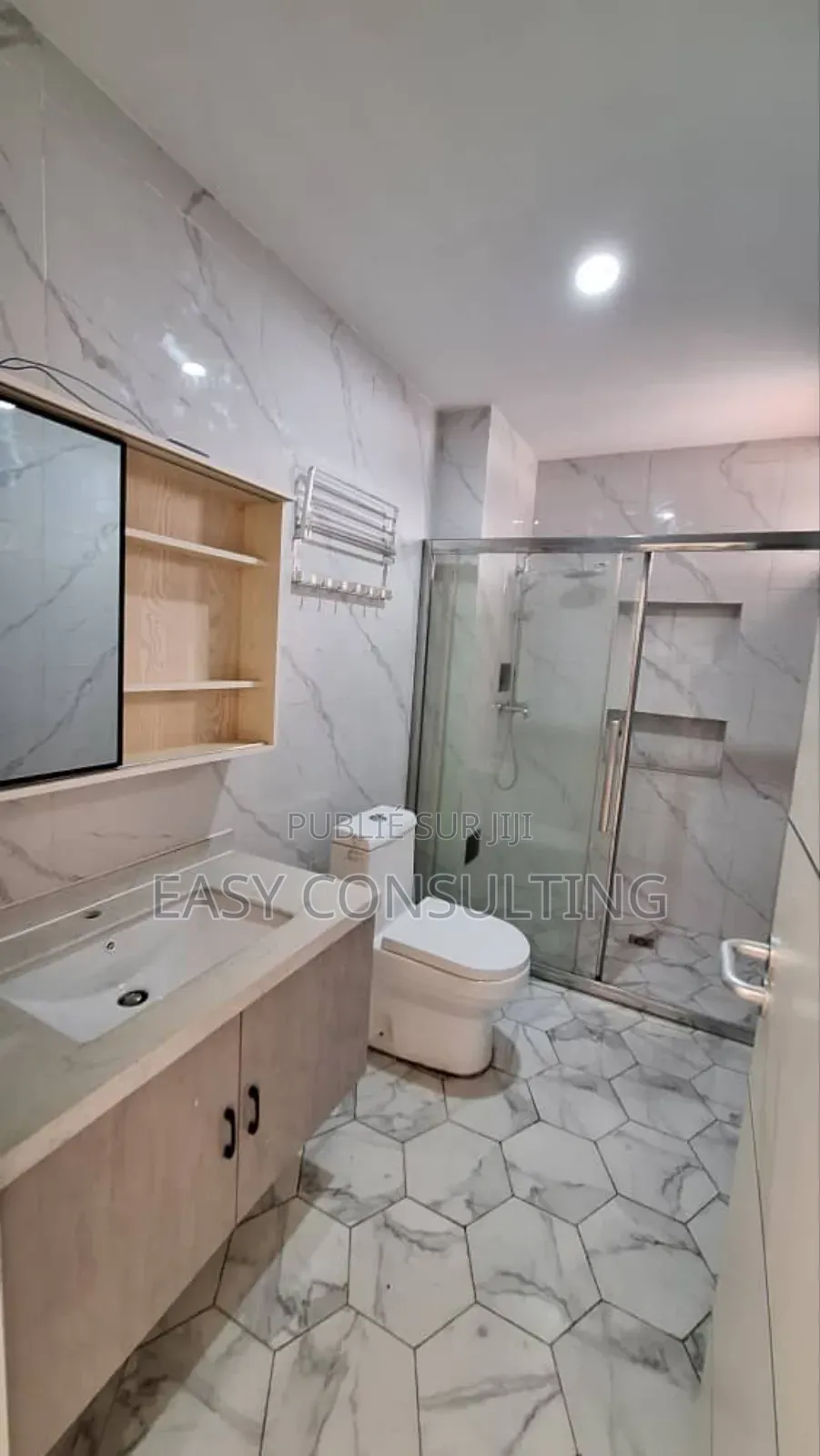 2chbre Appartement dans Bralima Flambeau, Barumbu à Vendre