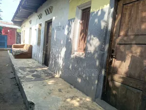 1chbre Villa dans Quartier 13, Ndjili à Vendre