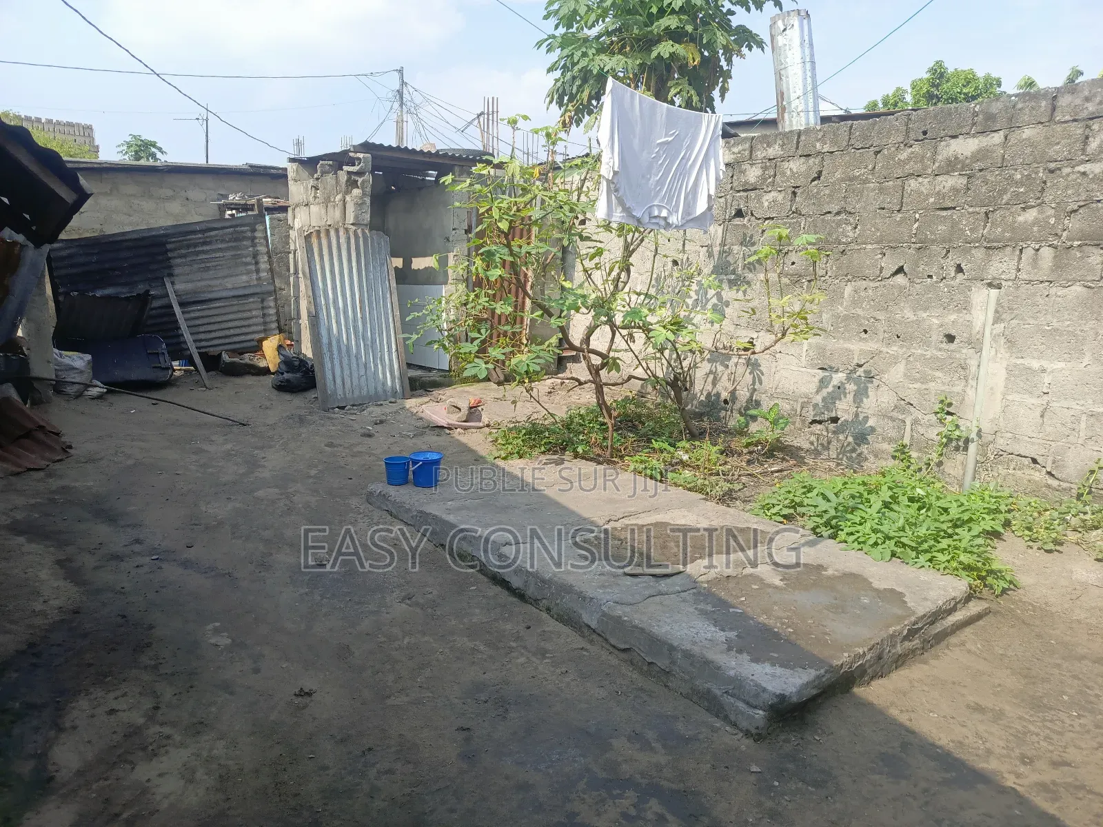 1chbre Villa dans Quartier 13, Ndjili à Vendre