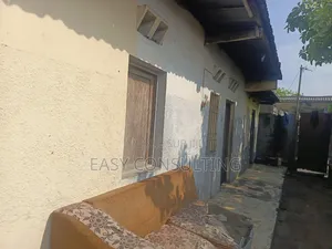 1chbre Villa dans Quartier 13, Ndjili à Vendre