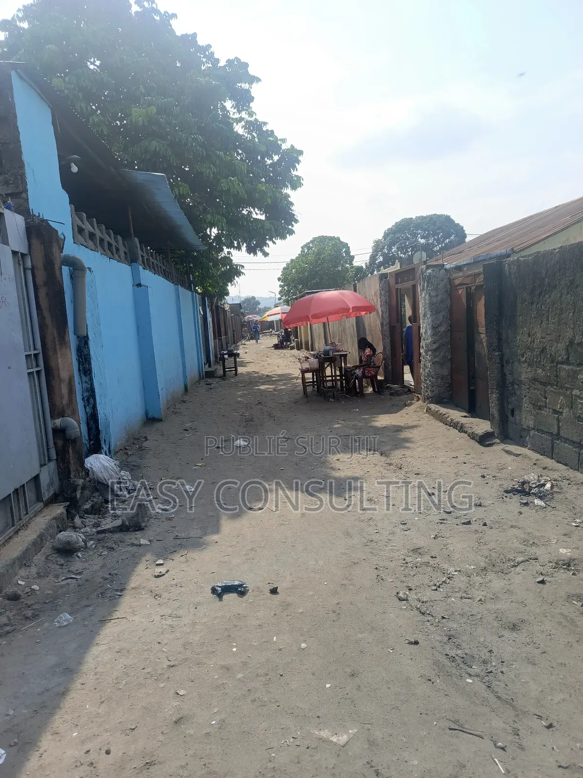 1chbre Villa dans Quartier 13, Ndjili à Vendre