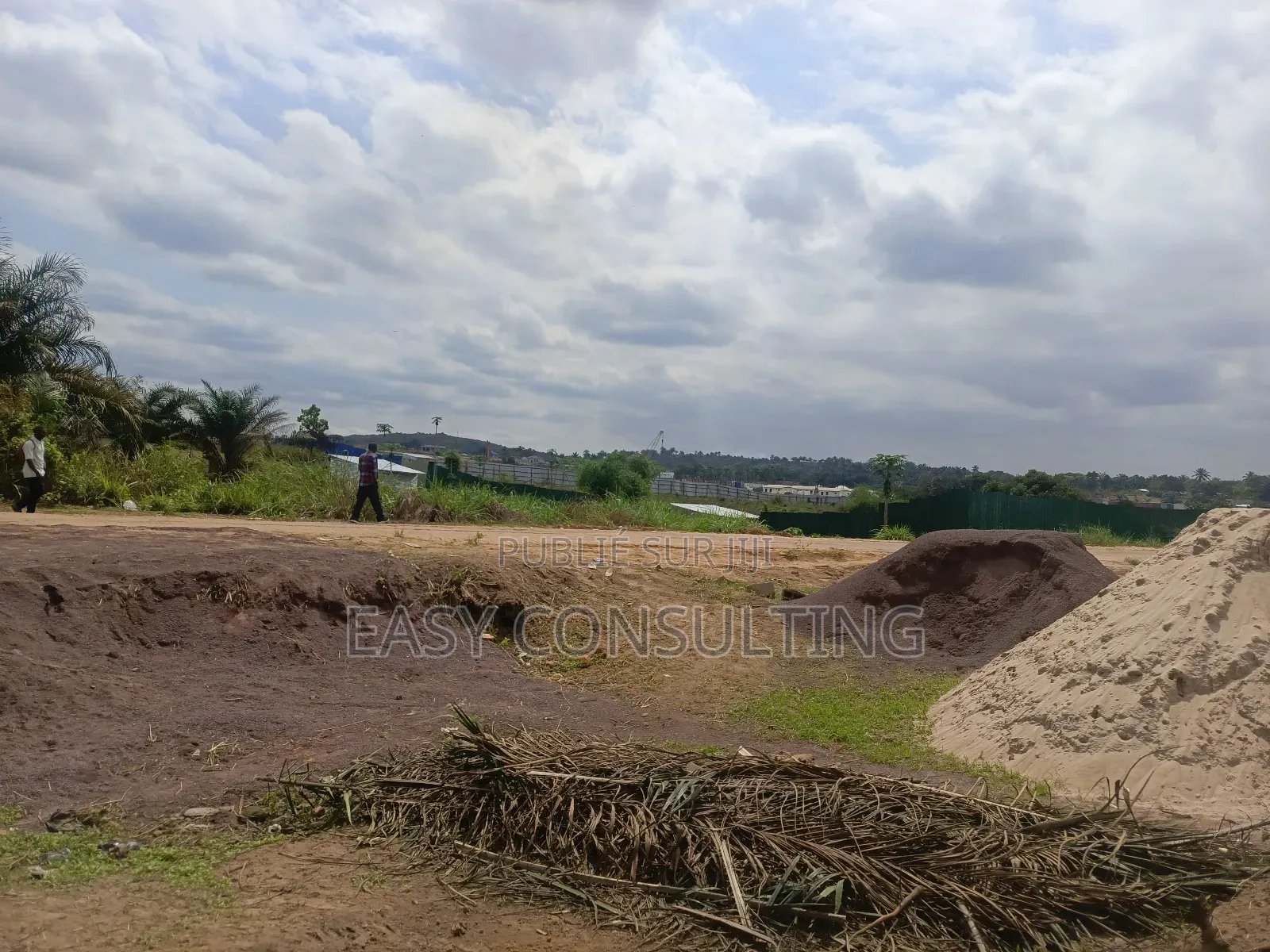 Vente Des Terrains Vide N’Djili Brasserie – N’Sele