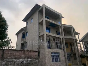 3chbre Appartement dans Ami Du Kivu, Ngaliema à Vendre