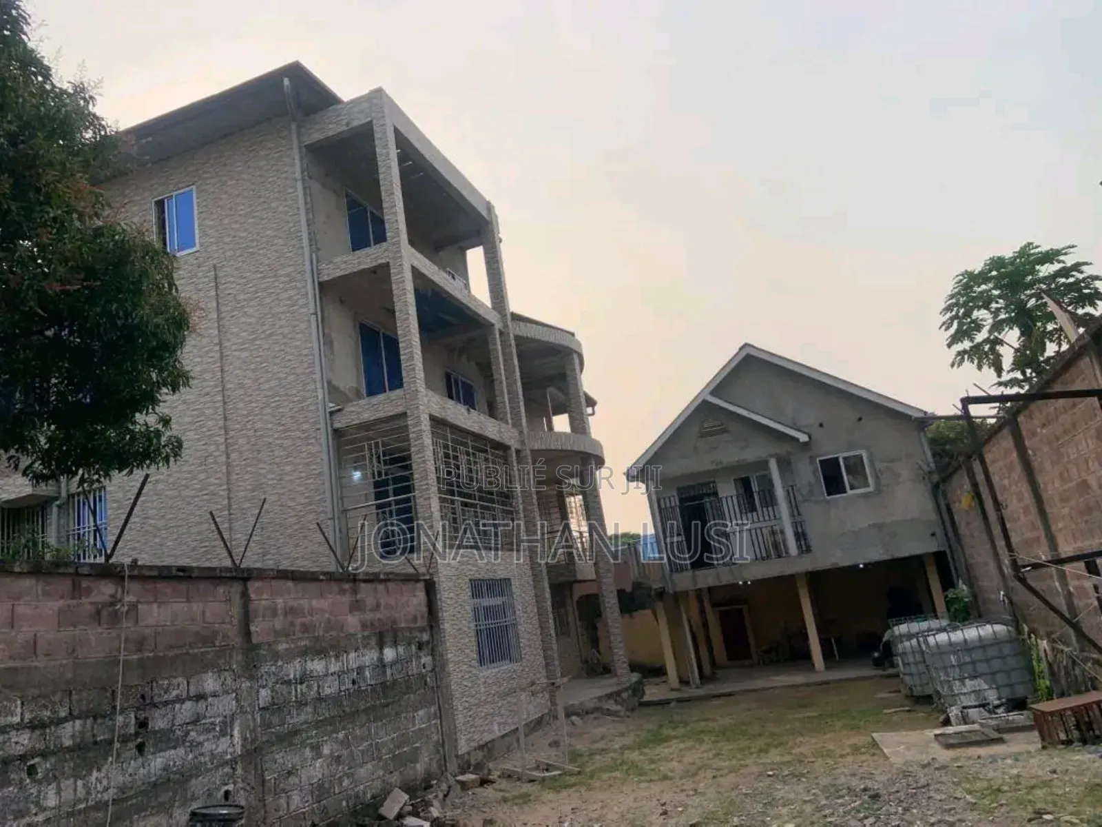 3chbre Appartement dans Ami Du Kivu, Ngaliema à Vendre
