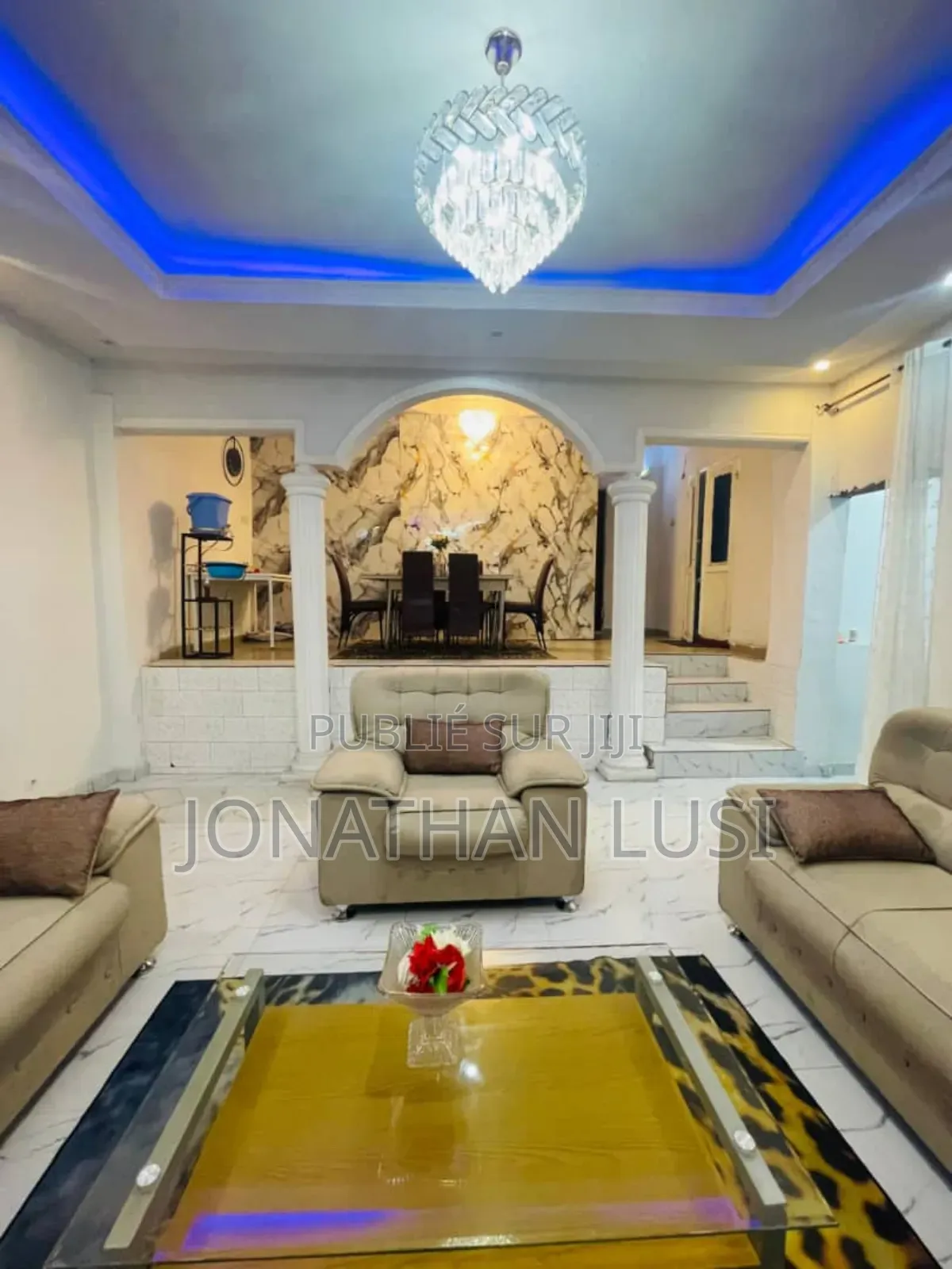 3chbre Maison dans Mont-Ngafula à Vendre