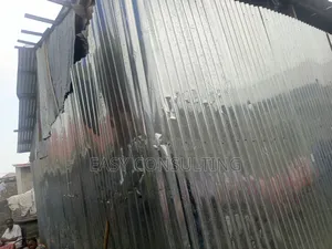 Vente D’Un Terrain Avec Forage D’Eau – Terre Jaune, N’Sele