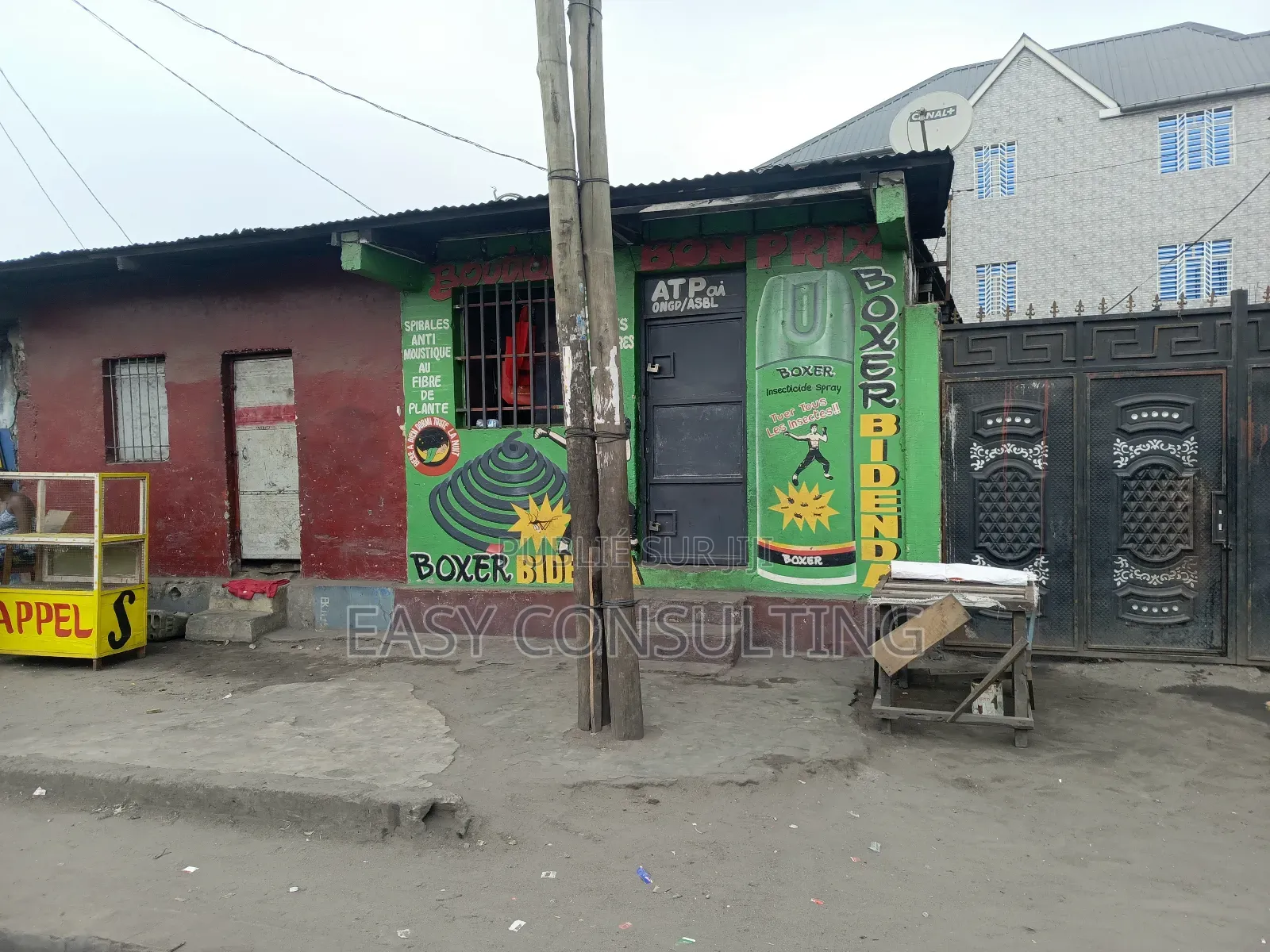 2chbre Villa dans Blvd Kimbuta, Ndjili à Vendre