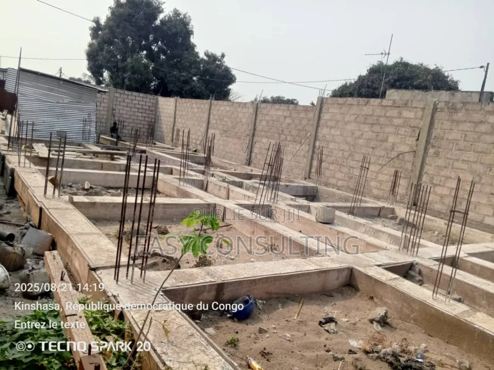 Terrain À Vendre À Terre Jaune Commune De N'sele