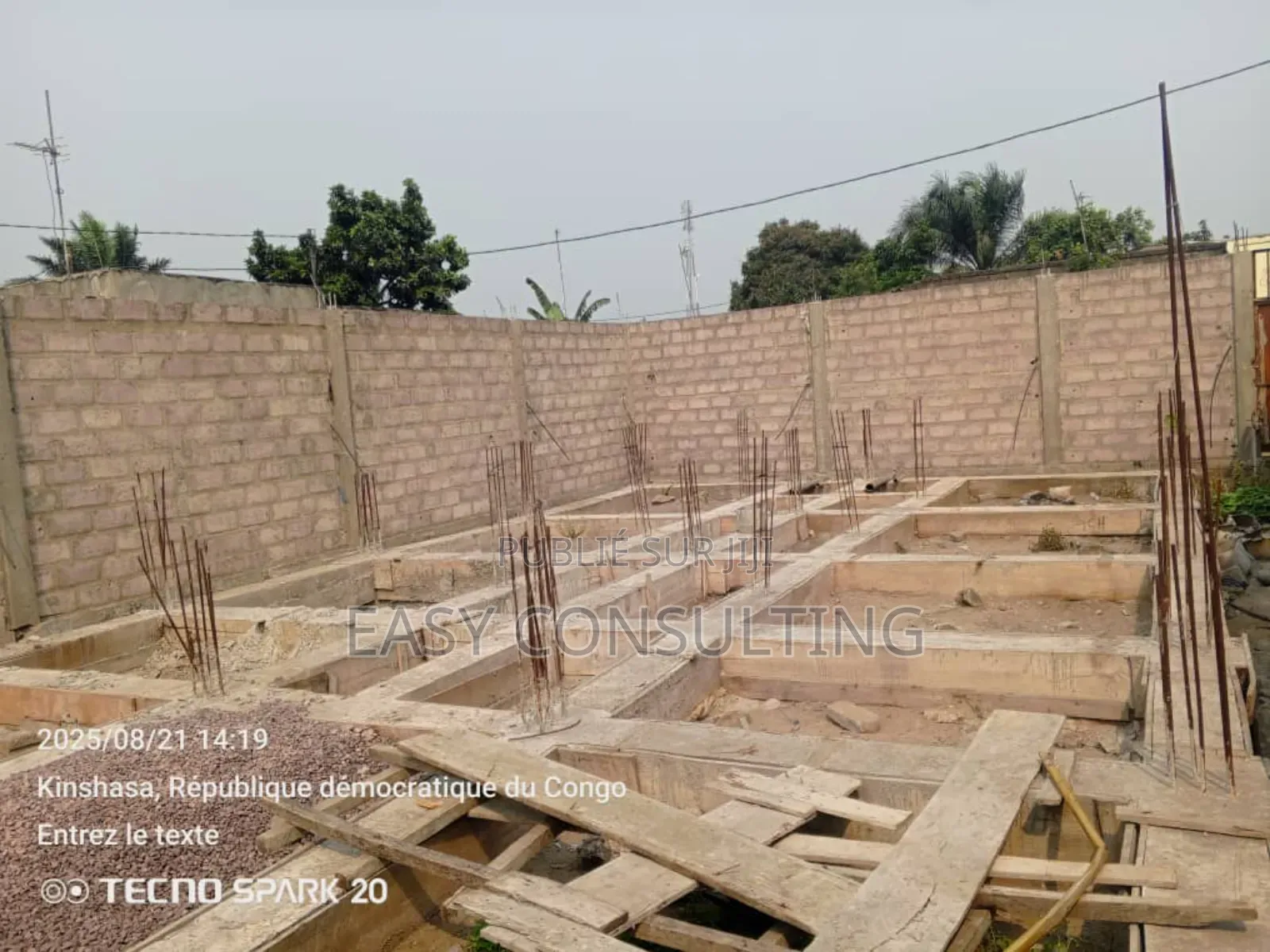 Terrain À Vendre À Terre Jaune Commune De N'sele