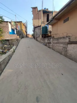 2chbre Villa dans Joli Parc, Ngaliema à Vendre