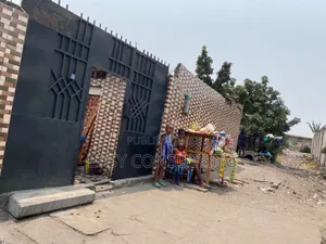 Photo - 2chbre Villa dans Kinkole, Nsele à Vendre