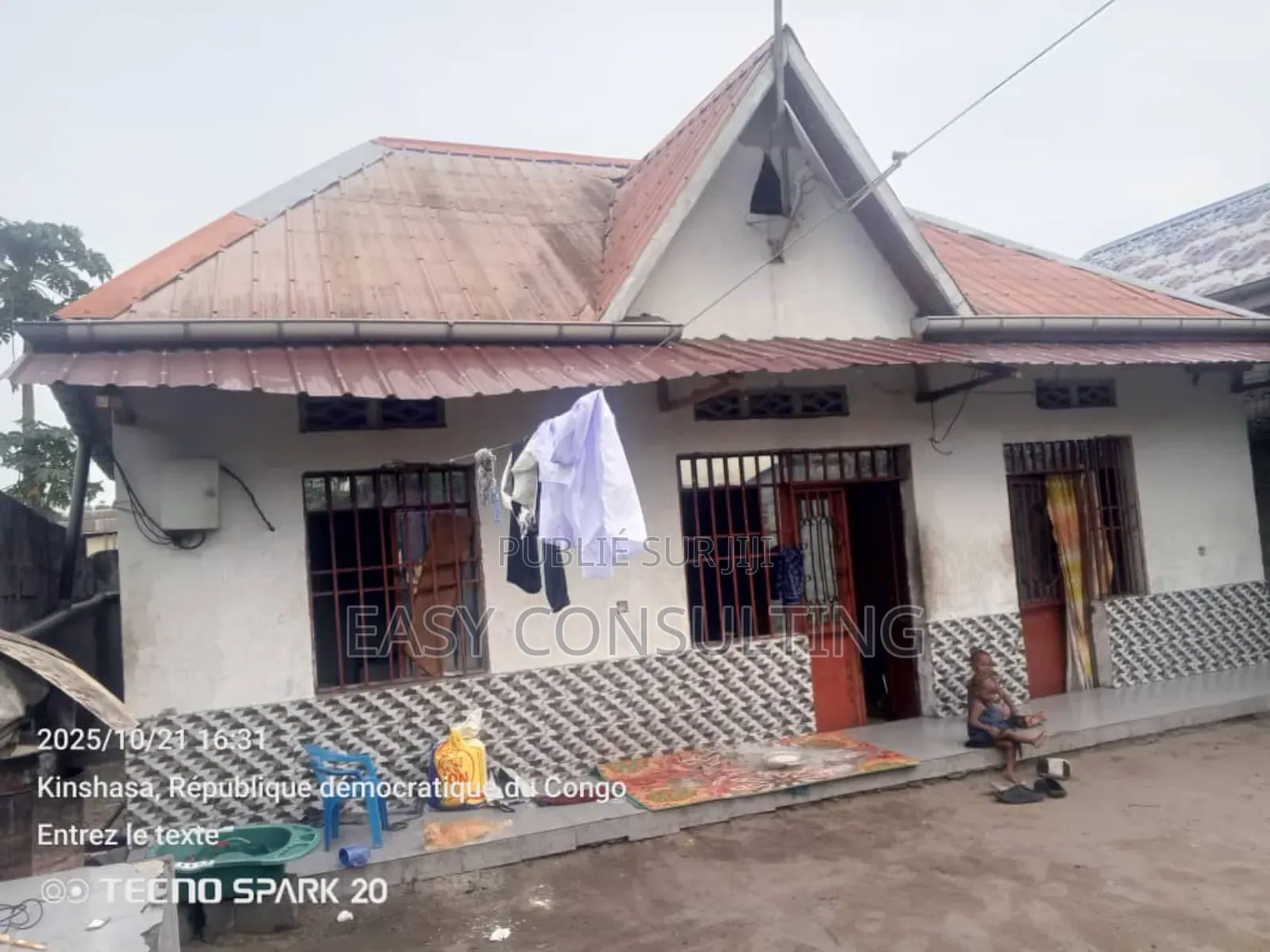 2chbre Villa dans Esplanade, Nsele à Vendre