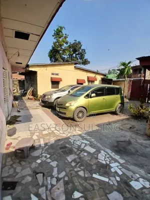 2chbre Villa dans Résidentiel, Limete à Vendre