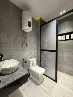 5chbre Villa dans Empire Supreme, Ngaliema à Louer