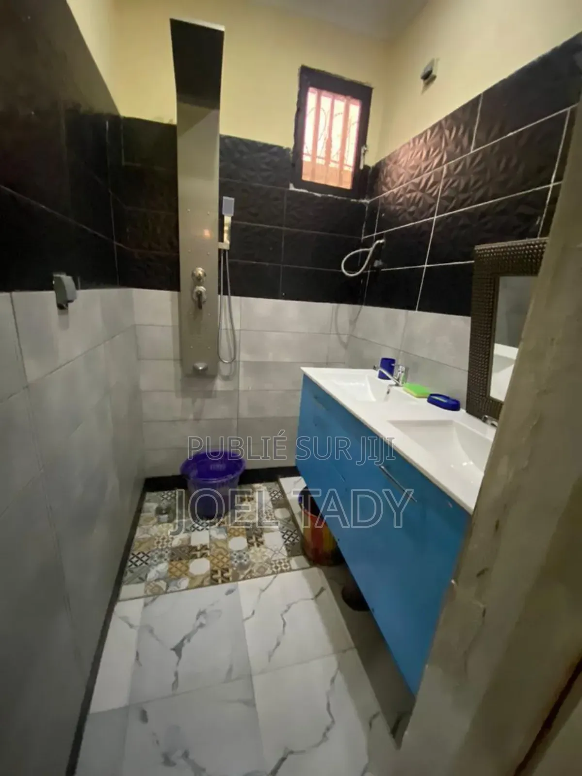 3chbre Maison dans Empire Supreme, Ngaliema à Vendre