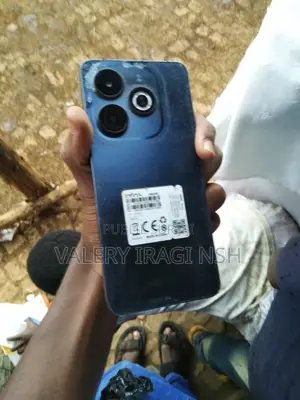 Infinix Smart 8 64 GB Black