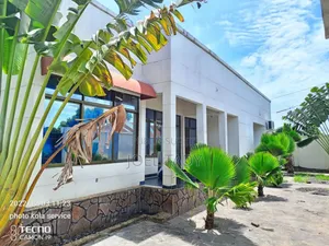 4chbre Villa dans Empire Supreme, Mont-Ngafula à Louer