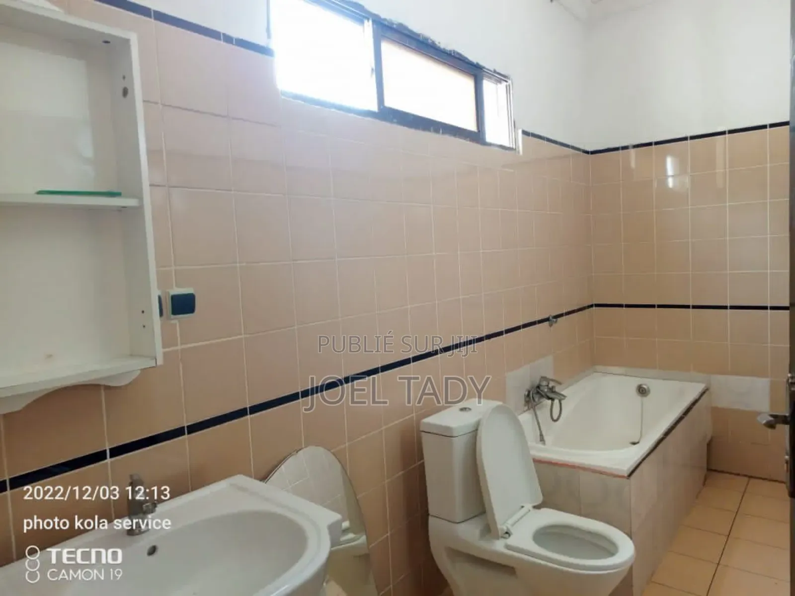 4chbre Villa dans Empire Supreme, Mont-Ngafula à Louer